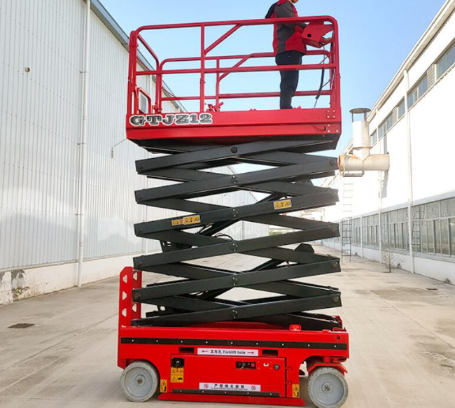 平舆自行走移动式升降机